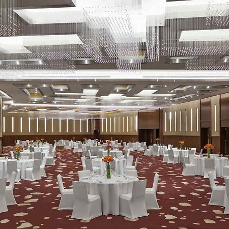Millennium Hail Hotel Buitenkant foto The Grand Ballroom